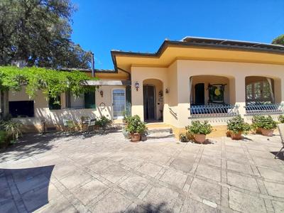 Villa Gualdo piscina vista mare