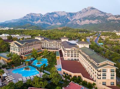 Amara Luxury Resort & Villas - Image 8