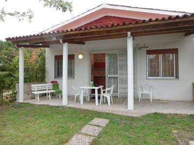 Villa in a quiet area next to the sea