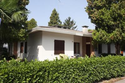 Lovely villa just 500mt from the sea