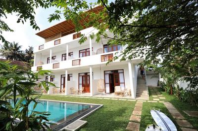 Ohana Surf Guest House