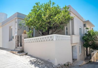 Sofias LemonTree Family House