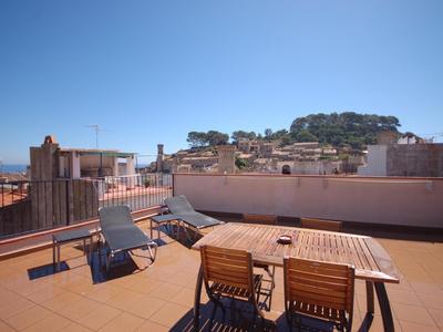 LETS HOLIDAYS Cozy Apartment Near to the Castle