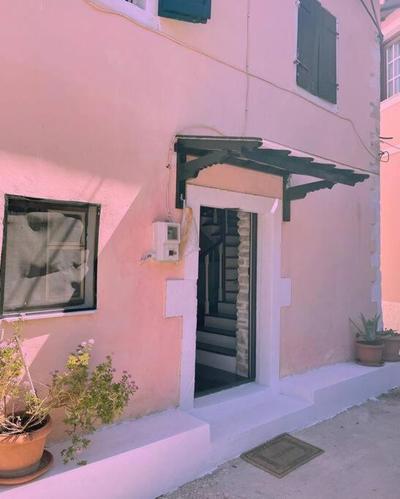Art House Pagoi 3min from St George Beach