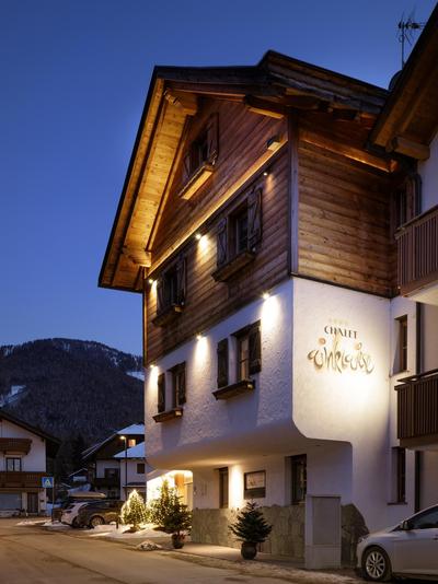 Chalet Tyrolian Apartments - by Familiaris - Pools 500 meters