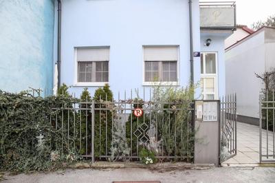 Nusha's place
