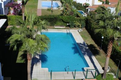 2056 - Apt with terrace sea view