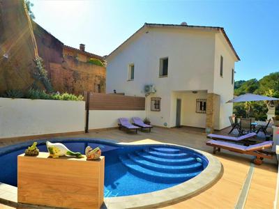 Villa Isabel Lloret de mar