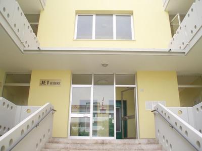Nice studio with side sea view
