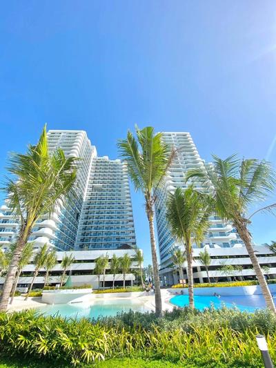 Royale at Azure North Bali Tower