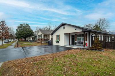 Blue Valley Inn - Hot Tub & Spacious Play Area!