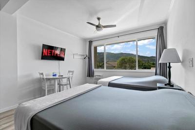 Unit 11 Waena Inn- Newly Renovated Maui Private Suite
