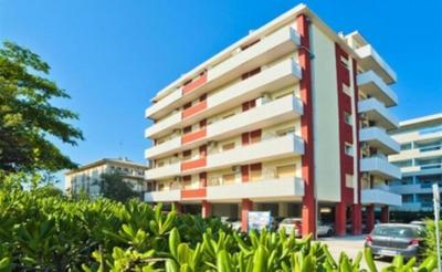 Three-Bedroom Apartment very close to the beach