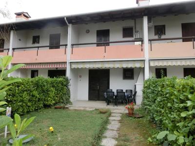 Two-bedroom apartment with private garden