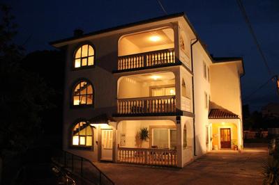 Family Apartment Anna °4 in the centre of Krk