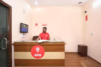 Hotel O Rajesh Palace