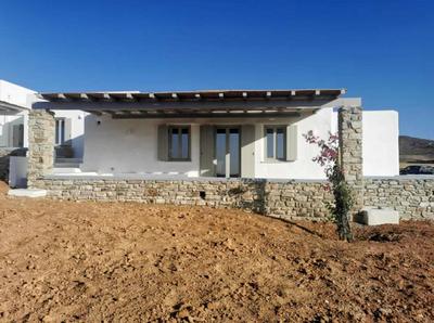 Seaside apartment in Antiparos with garden and terrace