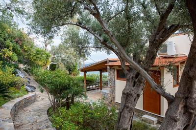 Spacious Villa in Kato Pine with Sea View and Private Pool