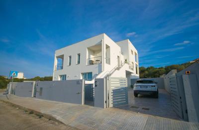 Artemisia Home