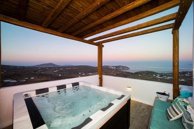 Aris Sky Suite Private Mini Poolspa