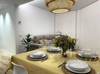 Apartamento nuevo céntrico frente al mar en Palamós