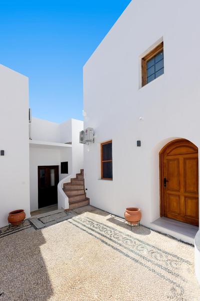 Pera houses 2-bedroom in the center of Lindos