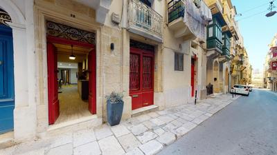 Central Valletta - 1 Bedroom maisonnette