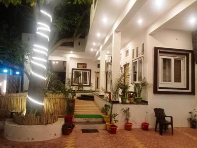 Green Hub-Pool Villa with Nature