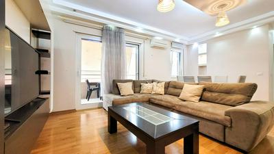 Modern 1BR Skyline City View - Central Tirana