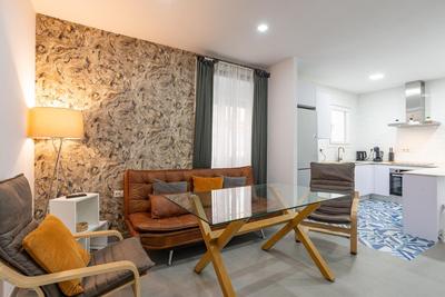 Alferez III by ELE Apartments