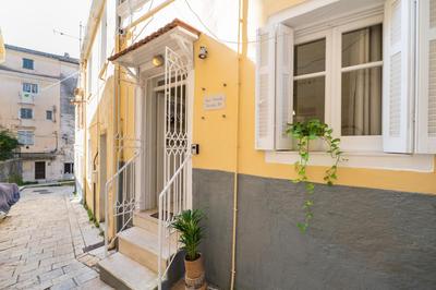 San Nikolas Studio 16