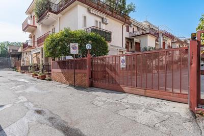 Naxos Bay Flat with Terrace 50 meters from the Sea
