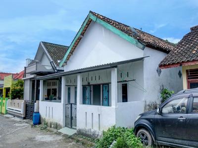 SPOT ON 92301 Penginapan Indola