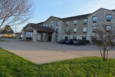 Wingate by Wyndham College Station South