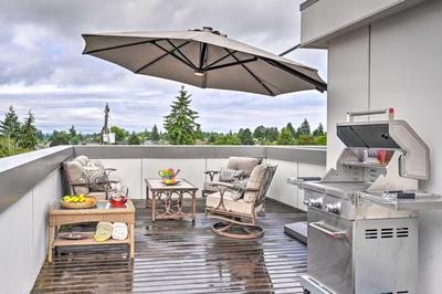 Stylish Townhome in Ballard