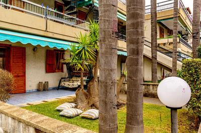 Coraline Beach House