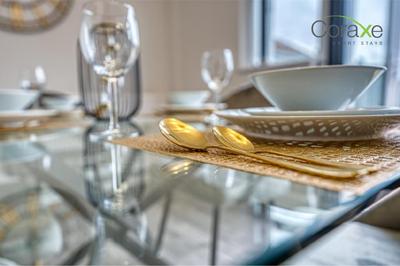 3 Bedroom Blissful Living for Contractors and Families by Coraxe Short Stays