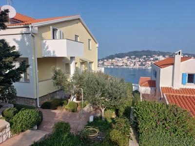 Apartments Joni Čikat