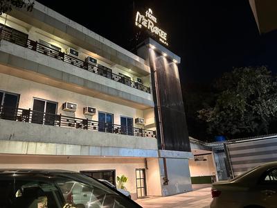 Hotel Merakee - Near Dahisar Mira Road Mumbai