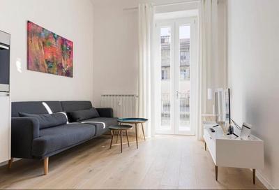 Luxury one bedroom Corso Buenos Aires next Duomo