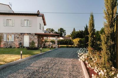 VILLA PEMOLA a Luxury Farmhouse with Garden and bikes in Lucca Town