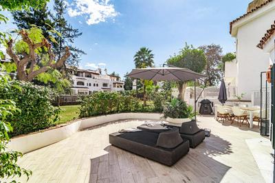 GC - Spacious flat in Golden beach Marbella