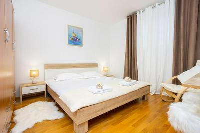 Bella Vista - cozy apartments with easy check-in and free parking
