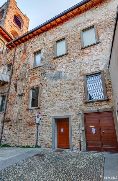 FEEL - Grand Alta Apartment