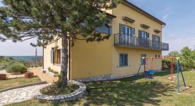 Villa Una Apartments