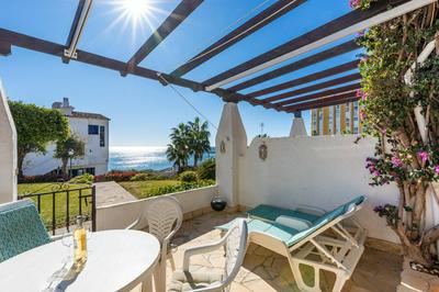 Calahonda Beach II First line apartment in Calahonda