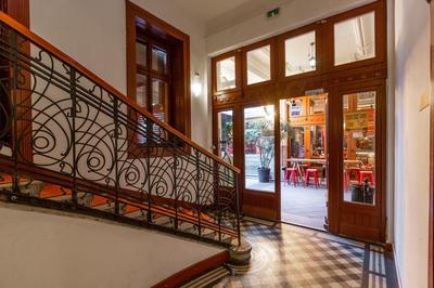 Explore Budapest from a Luxurious Cozy Apartment
