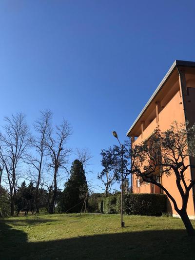 CasaBuca8 Arenzano Pineta-vista sul golf-tranquillo-verde-balcone-lussuoso e spazioso-renovato