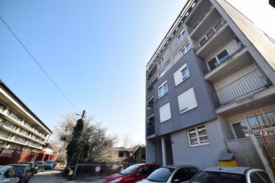 Lavir Apartment with parking