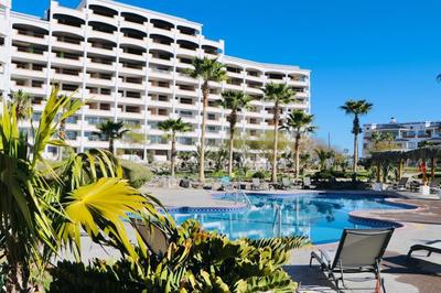 Casa Blanca Golf Villas